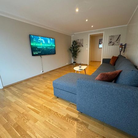 Charming 3-Bedroom Apartment In The Heart Of Kristiansund Exterior foto
