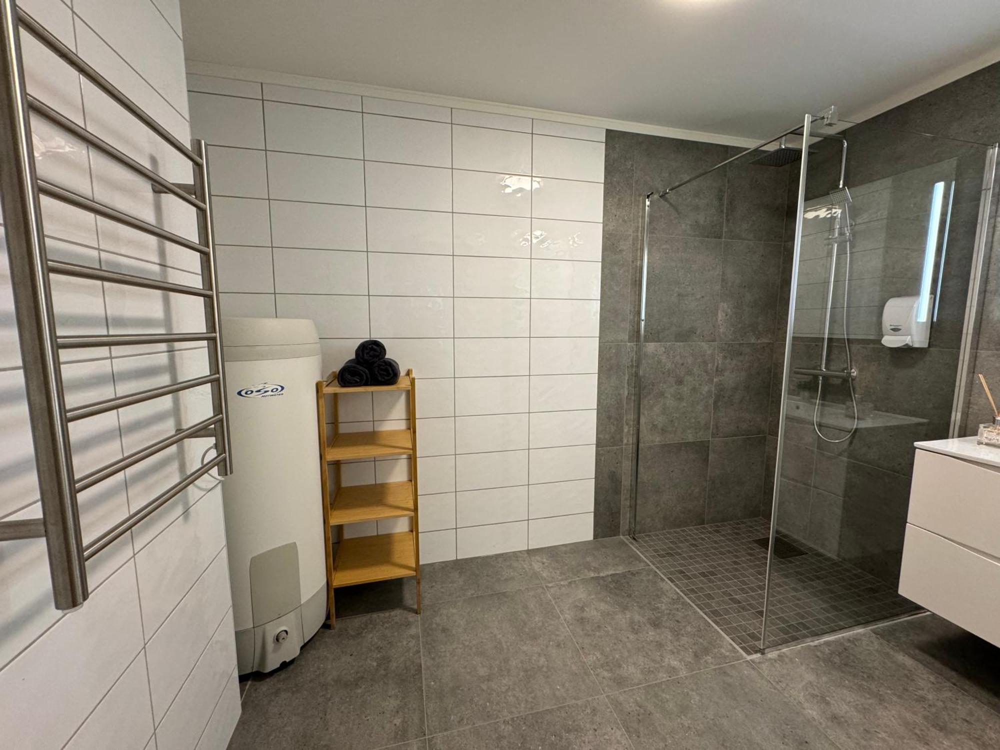 Charming 3-Bedroom Apartment In The Heart Of Kristiansund Exterior foto